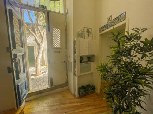 Historical Bica - 3 Bedroom Apartment Lisbon Luaran gambar