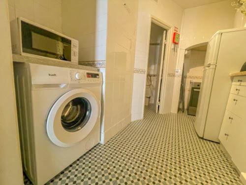 Historical Bica - 3 Bedroom Apartment Lisbon Luaran gambar