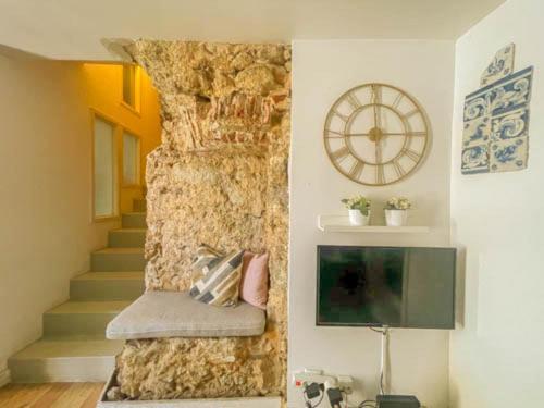 Historical Bica - 3 Bedroom Apartment Lisbon Luaran gambar